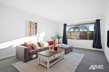 Listing image for 4 Ferntree Close, Thornlie  WA  6108