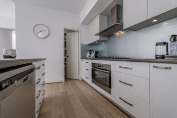 Listing image for 8 Hayford Road, Haynes  WA  6112