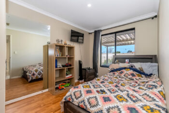 Listing image for 9 Iandra Loop, Carramar  WA  6031