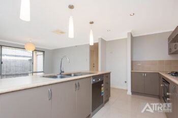 Listing image for 10 Mansfield Way, Piara Waters  WA  6112