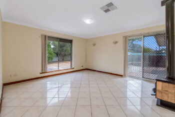 Listing image for 21 Currawong Way, Thornlie  WA  6108