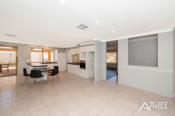 Listing image for 10 Kinnerton Gardens, Canning Vale  WA  6155