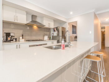 Listing image for 8 Boranup Rise, Piara Waters  WA  6112