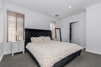 Listing image for 40 Middle Parkway, Canning Vale  WA  6155