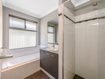 Listing image for 20 Kersley Loop, Harrisdale  WA  6112