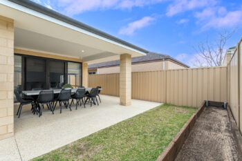 Listing image for 40 Middle Parkway, Canning Vale  WA  6155