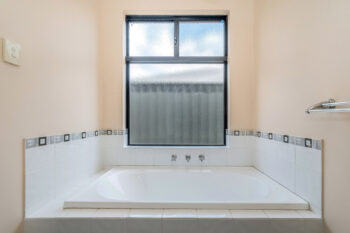 Listing image for 7 Dennis Way, Canning Vale  WA  6155