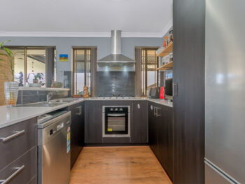 Listing image for 7 Gahnia Street, Piara Waters  WA  6112