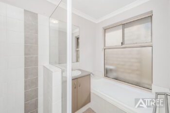 Listing image for 40 Peppermint Gardens, Aubin Grove  WA  6164