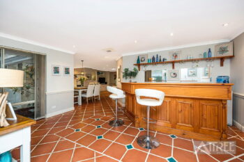 Listing image for 7 Aspera Close, Canning Vale  WA  6155