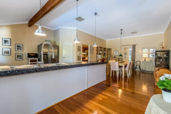 Listing image for 10 Pinewood Walk, Canning Vale  WA  6155