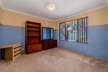 Listing image for 1/8 Leslie Street, Cannington  WA  6107
