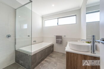 Listing image for 8 Catseye Walk, Treeby  WA  6164