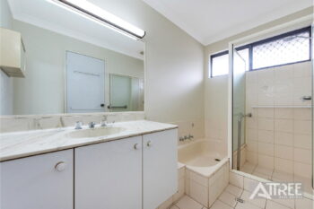 Listing image for 40 Grainger Way, Thornlie  WA  6108