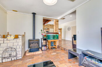 Listing image for 5 Camelot Court, Thornlie  WA  6108