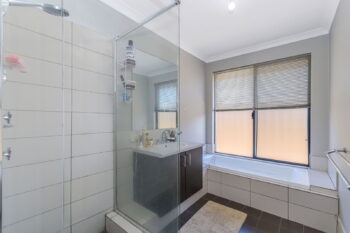 Listing image for 7 Blarney Place, Canning Vale  WA  6155