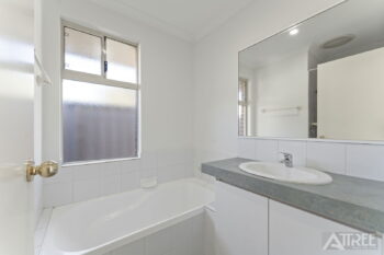 Listing image for 4/5 Davies Street, East Cannington  WA  6107