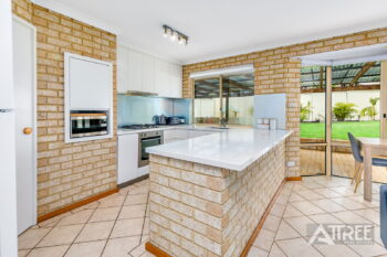 Listing image for 15B Embassy Court, Thornlie  WA  6108
