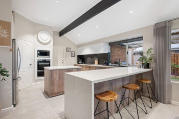 Listing image for 32 Kingsland Loop, Canning Vale  WA  6155