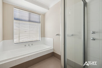 Listing image for 16 Frenchmans Crescent, Secret Harbour  WA  6173