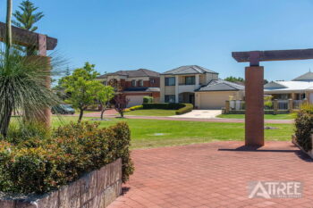 Listing image for 5 Glentrool Gardens, Canning Vale  WA  6155