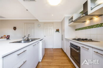 Listing image for 4/194 Boardman Road, Canning Vale  WA  6155