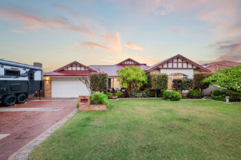 Listing image for 32 Kingsland Loop, Canning Vale  WA  6155