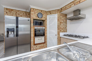 Listing image for 17 Endeavour Court, Thornlie  WA  6108