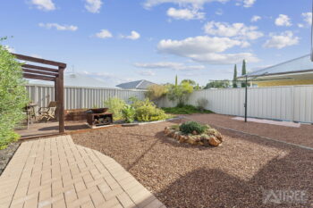 Listing image for 21 Windcrest Way, Meadow Springs  WA  6210