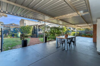 Listing image for 28 Honeyeater Retreat, Brookdale  WA  6112