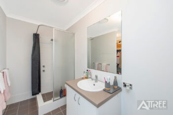 Listing image for 4 Balliol Court, Piara Waters  WA  6112