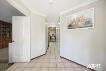 Listing image for 6 Ambassador Court, Thornlie  WA  6108