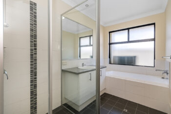 Listing image for 4 Parkin Way, Byford  WA  6122