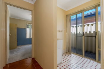 Listing image for 1/8 Leslie Street, Cannington  WA  6107