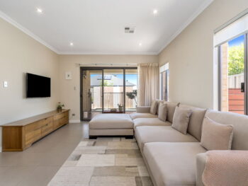 Listing image for 8 Alamo Link, Harrisdale  WA  6112