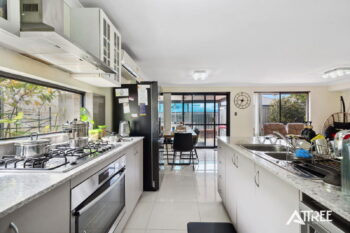 Listing image for 33 Portsmouth Way, Harrisdale  WA  6112