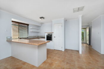 Listing image for 2/74 - 76 Upton Street, St James  WA  6102