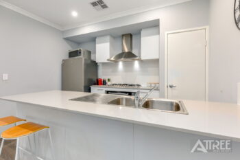 Listing image for 4 Silvergum Way, Piara Waters  WA  6112