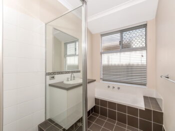 Listing image for 6A Edgehill Walk, Piara Waters  WA  6112