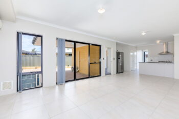 Listing image for 5 Gahnia Street, Piara Waters  WA  6112
