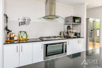 Listing image for 9 Glenora Way, Harrisdale  WA  6112