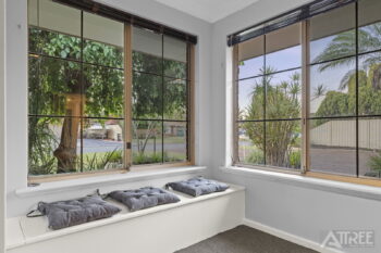 Listing image for 4 Camelot Court, Thornlie  WA  6108