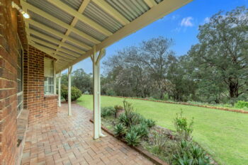 Listing image for 215 Canns Road, Bedfordale  WA  6112