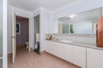 Listing image for 142 Lakeside Drive, Helena Valley  WA  6056