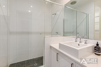 Listing image for 6 Oakbella Parade, Harrisdale  WA  6112