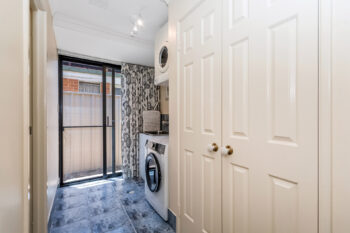 Listing image for 10 Pinewood Walk, Canning Vale  WA  6155