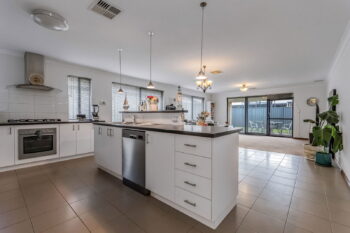 Listing image for 28 Archdale Loop, Piara Waters  WA  6112