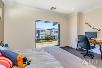 Listing image for 25 Cedarleaf Entrance, Treeby  WA  6164