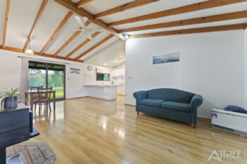 Listing image for 40 Springfields Close, Banjup  WA  6164