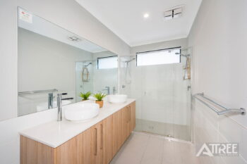 Listing image for 28 Hydrangea Road, Treeby  WA  6164